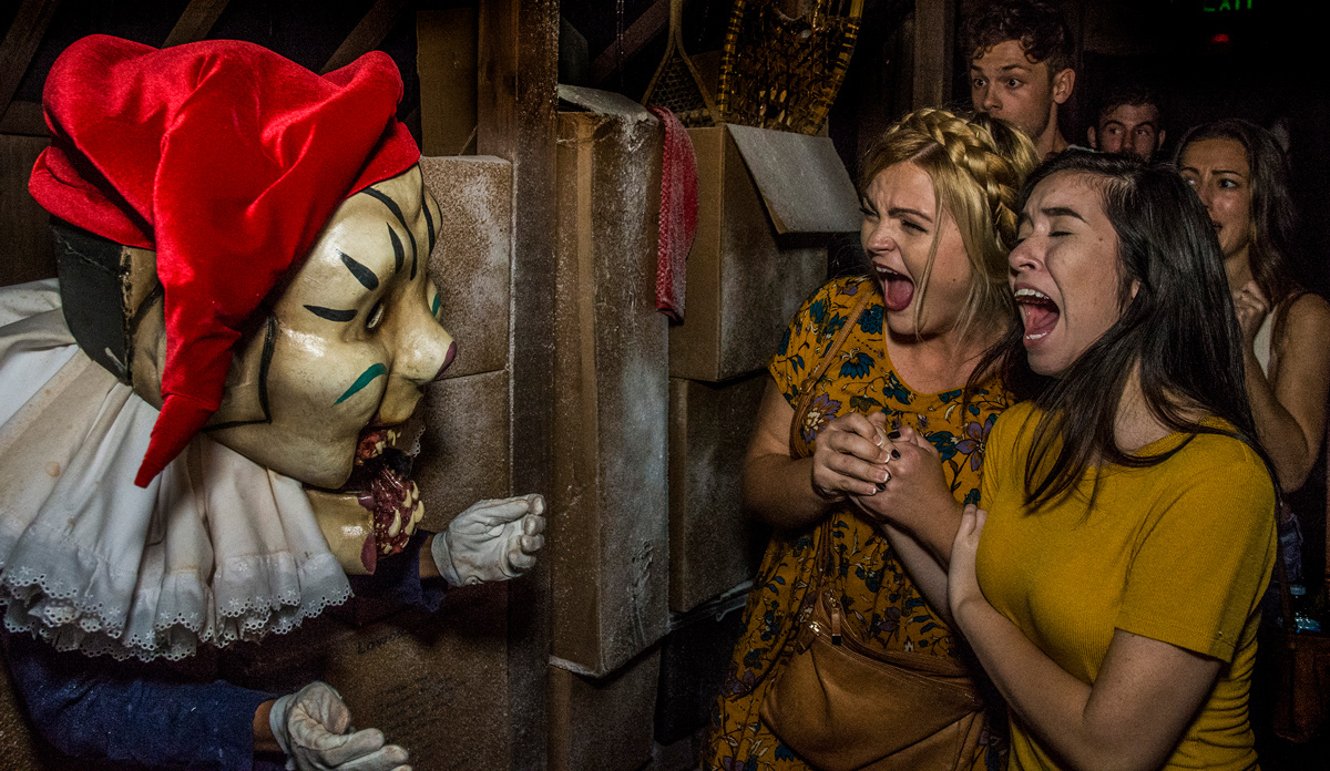 Experience all the thrills of Halloween Horror Nights at Universal Orlando